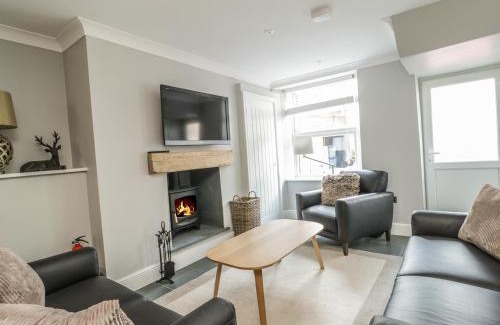 Bowness-on-Windermere House | Ivy Bank
