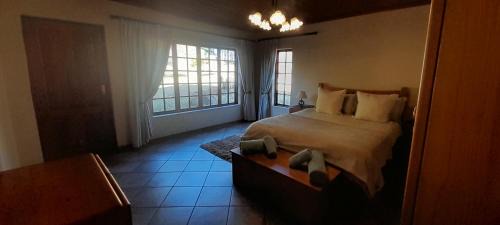 Elias Motsoaledi House | Ivy Cottage on Random Rocks Farm