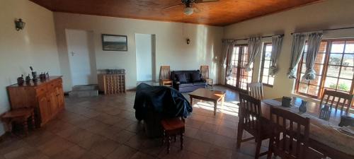 Elias Motsoaledi House | Ivy Cottage on Random Rocks Farm