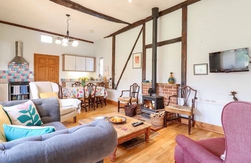 Diss Cottage | IVY HOUSE BARN, pet friendly, character holiday cottage in Stradbroke