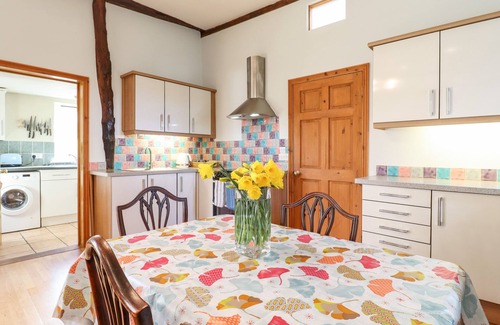 Diss Cottage | IVY HOUSE BARN, pet friendly, character holiday cottage in Stradbroke