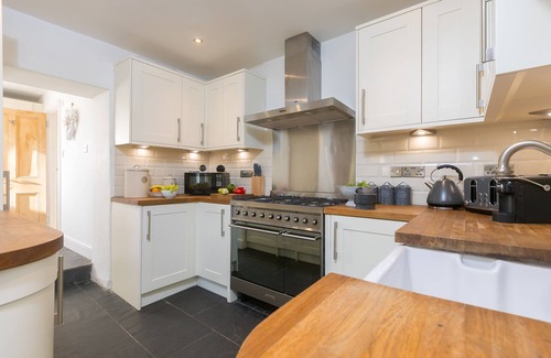 Lelant Cottage | Ivy Mount, Lelant - Characterful Cottage - Dog Friendly - Two Wood Burners