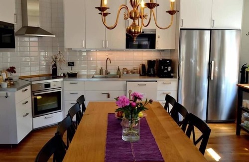 Norra Skara Bed & Breakfast | Järnvägshotellet B & B