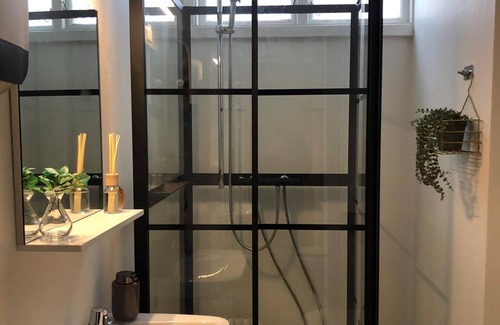 Norra Skara Bed & Breakfast | Järnvägshotellet B & B