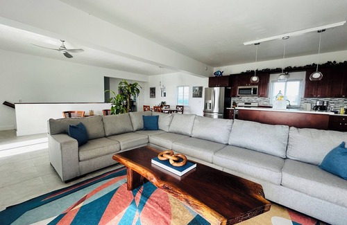 Green Cay Apartment | J&B’s Oceanview- Sleep 6