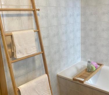 Eisenach Apartment | J22 - Fullhouse - Apartments - Fussgängerzone - Netflix