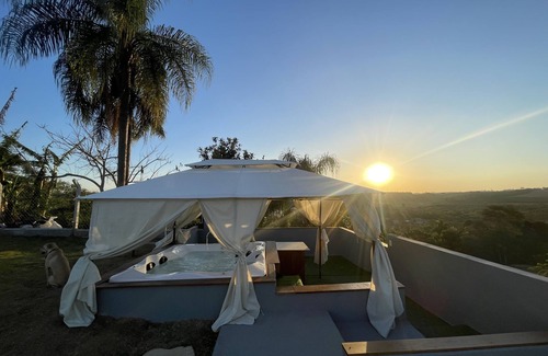 Pilar Do Sul Cottage | Jacuzzi 40 Graus, com Vista Para o Vale!