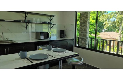 Jaco Hotel | Jacó 6-Bedroom Oasis – Pool, Tropical Vibes & Easy Walk Everywhere