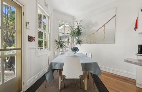 Korora Villa | Jacaranda Villa Korora Beach NSW