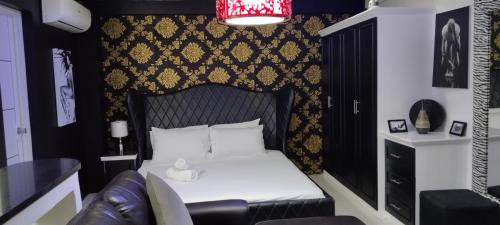 Balibago Apartment | Jack Kandi Grosvenor Square