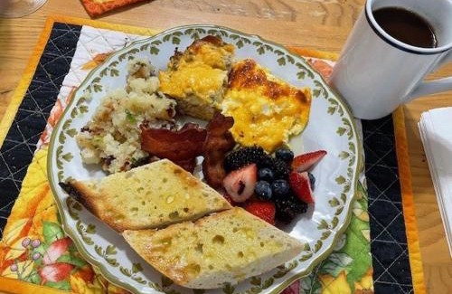 Shallowater Bed & Breakfast | Jackson House Western Room