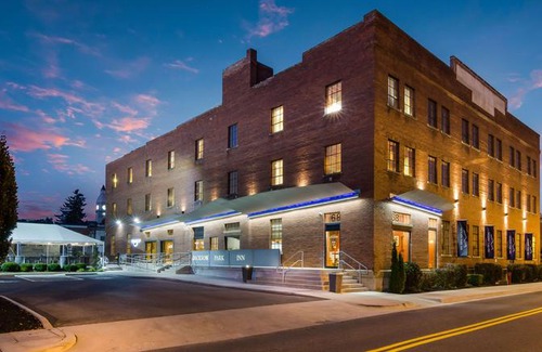 Pulaski Hotel | Jackson Park Inn