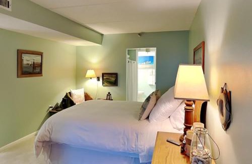 Jacksonville Beach Apartment | Jacksonville Beachdrifter 202 - Beach View