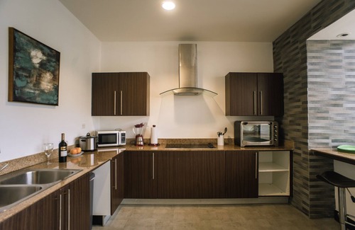 Barrio Santa Lucia Apartment | Jaco Bay Luxury Penthouse mountain, pool and ocean view