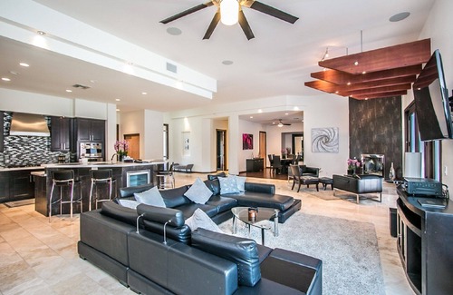 Shea North Estates House | JACUZZI & PRIVATE POOL - LUXURY in the heart of Scottsdale