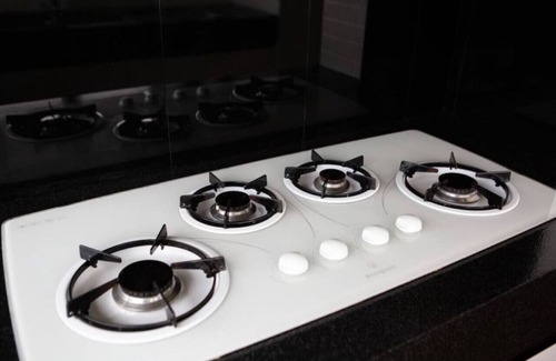 St Kilda West Apartment | Jade St Kilda Beach Side Uninterrupted Views