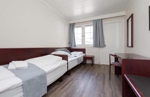 Kvam Hotel | Jafs Sinclair