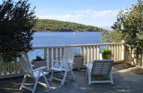 Necujam Apartment | Jagoda - next to the sea: A1 (2+2) - Necujam