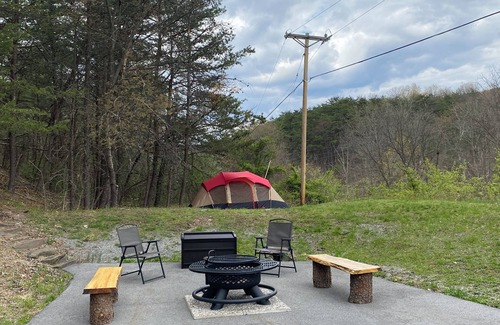 James Creek House | James Creek Gem at Raystown-1 mile to Raystown Lake!