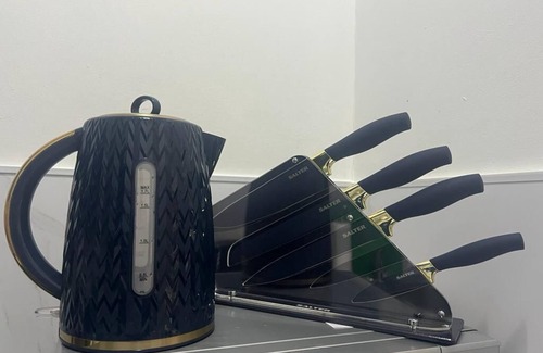 Dowlais Apartment | James' Place Dowlais self Catering Studio 5 Gelert