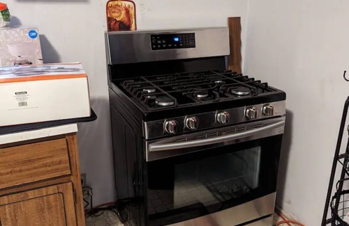 Gladstone Cottage | James River Cottage with 2 Kayaks