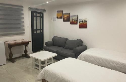Sun Valley Apartment | Jangada cottage sun valley fish hoek