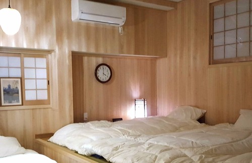 Minato House | Japanese townhouse for 1 to 4 people, 7-minute walk from Asashiobashi in Osaka