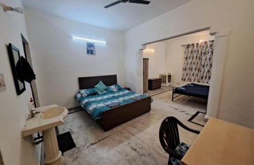Gurugram Apartment | Jasmine Stay by Walias, Entire Apartment