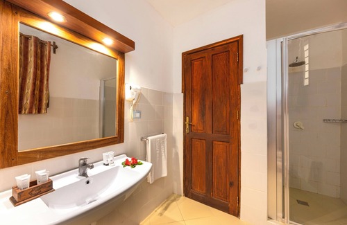 Uroa Resort | JAZ Adonia