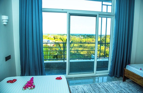 Pwani Mchangani Hotel | Jazira Palace