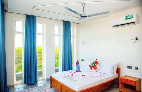 Pwani Mchangani Hotel | Jazira Palace