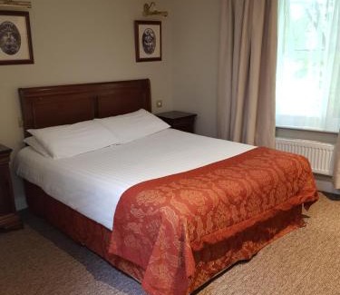 Kilkenny City Centre House | JBs Bar & Guest Accommodation