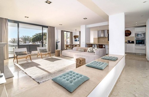 Nikki Beach Apartment | JDG7-Stunning holiday home 100 meters from beach