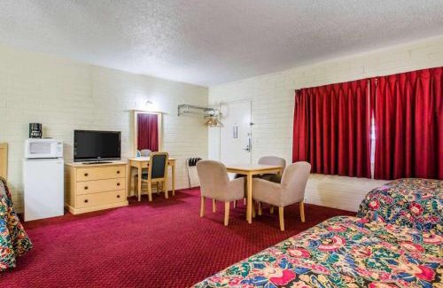 Yreka Hotel | Jefferson Inn