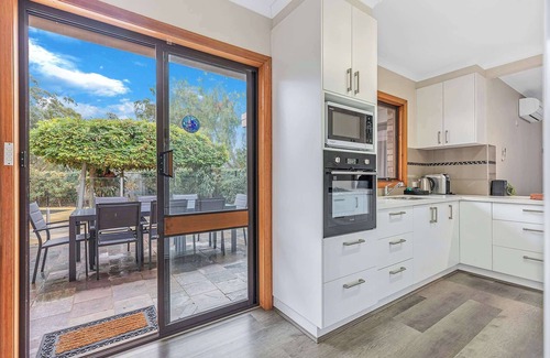 Echuca House | Jensen House - Retro Style with a modern update