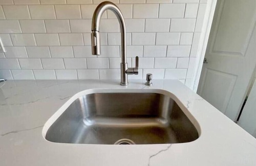 Historic Downtown Apartment | Jersey City Best, Minutes to NYC 3rd floor