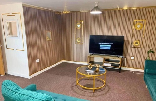 East Dunstable Apartment | Jessie 2-Bed Apartment in Luton Dunstable