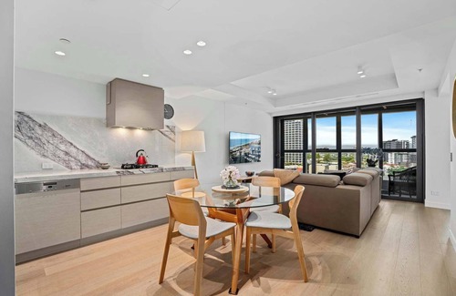 Gold Coast Apartment | Jewel 2 Bedroom Hinterland View