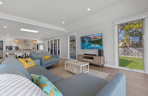 Newlands Arm House | Jewel on Crown - This gem of a getaway promises a truly unforgettable holiday