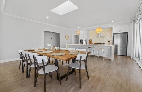 Newlands Arm House | Jewel on Crown - This gem of a getaway promises a truly unforgettable holiday