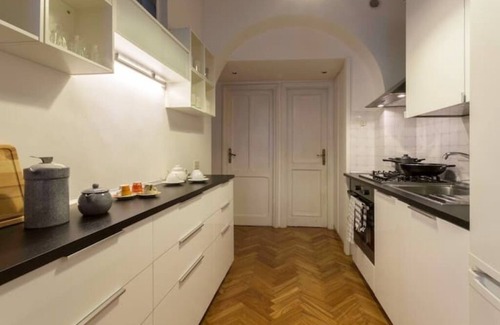 Rione XIV Borgo Apartment | JHHIT - San Pietro Charming Suite