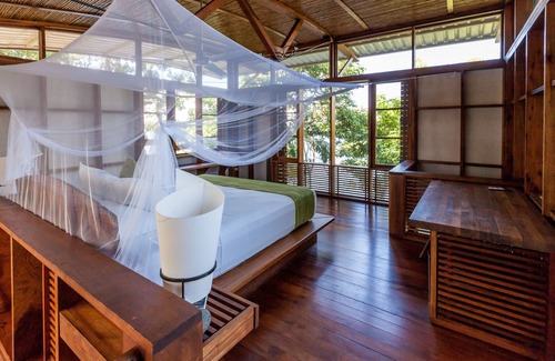 Granada Cabin | Jicaro Island Lodge Member of the Cayuga Collection