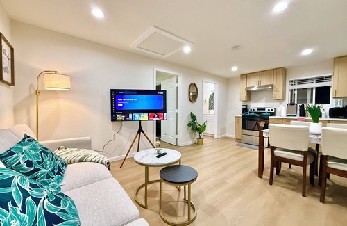 Upland House | Jie’s Cozy private Guesthouse · New 1B1B in Upland