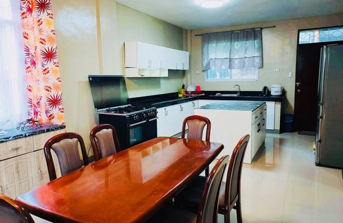 Daet House | JimmyDi Sweet Home- With swimming pool, close to everything-12 min to the beach.