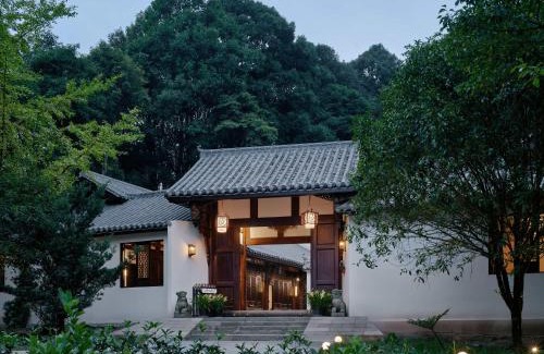 Dujiangyan Hotel | Jishang Qingcheng Mt Villa
