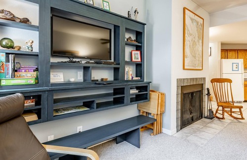 Birch Bay Condo | JL 611: Greenbelt 2 Bedroom Condo, walks on the beach, and golf!