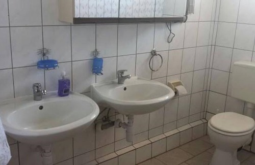 Kerugoya Hotel | JMB Highway Motel