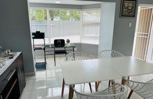 Beacon Bay House | Jodwell Guesthouse