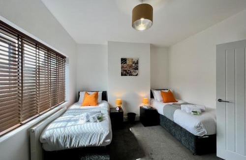 Cleethorpes House | Johnson House - Great for Contractors or Family Holidays