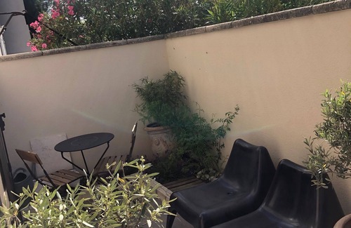 Saint-Saturnin-les-Avignon House | Jolie Maison de Village Cosy 3 Chambres à Côté D'avignon